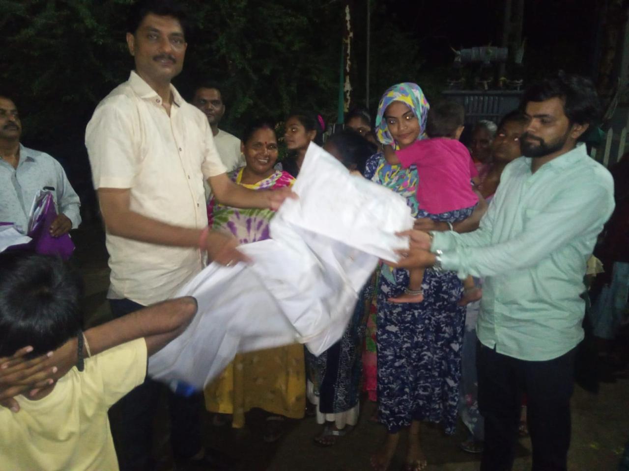 વિનામૂલ્યે પ્લાસ્ટિકનું વિતરણ